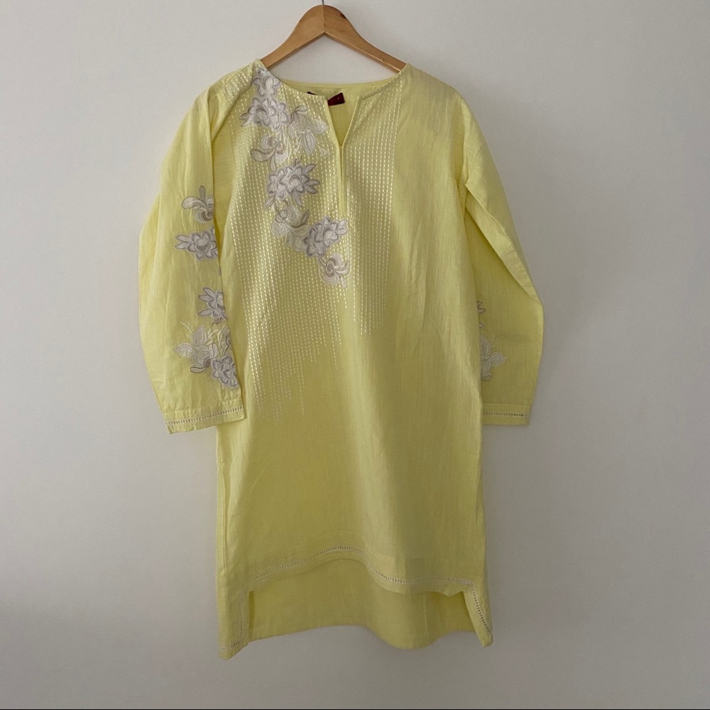 perfect condition khaadi kurta